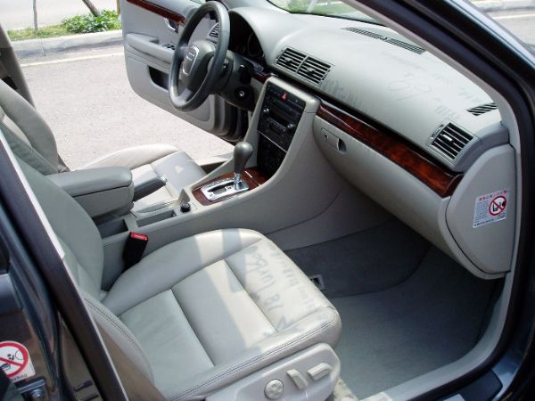 ★永立優質汽車★06 Audi A4  照片6