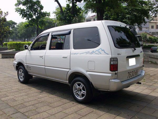 2001型 豐田ZACE瑞獅 1.8 照片6