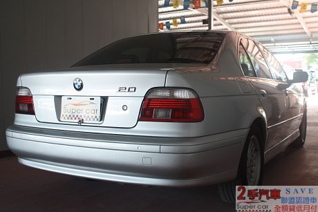 BMW 寶馬 5系列 528  照片8