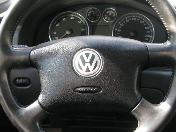 運通汽車-2005年-VW-Passat 照片6
