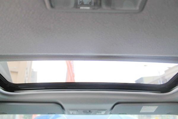 05 Mazda 馬自達  3 2.0S 照片5