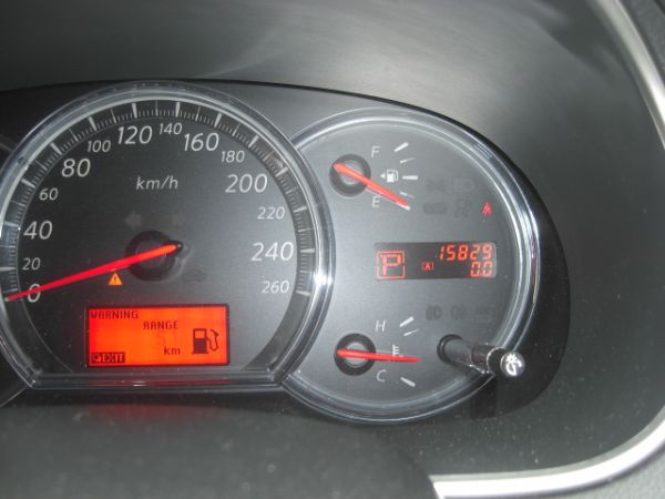 SUM 聯泰汽車 2010型式TEANA 照片3