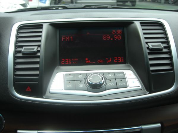 SUM 聯泰汽車 2010型式TEANA 照片4