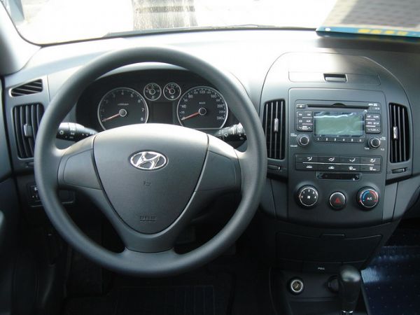 運通汽車-2010年-現代-I30 照片2