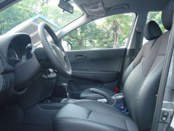 運通汽車-2010年-現代-I30 照片3