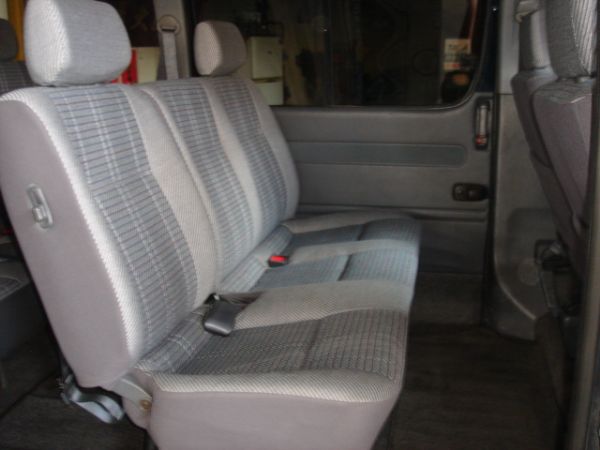 TOYOTA HIACE 照片6