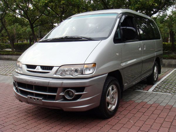 2005型 三菱SPACE GEAR司貝 照片1