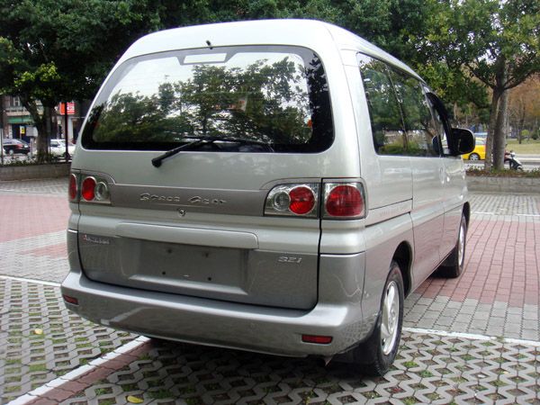 2005型 三菱SPACE GEAR司貝 照片6