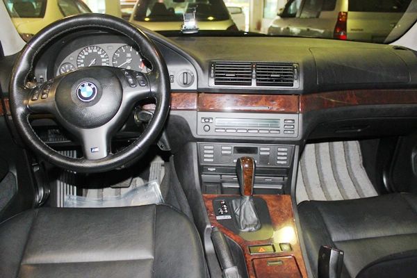 02 BMW寶馬 520i 照片4