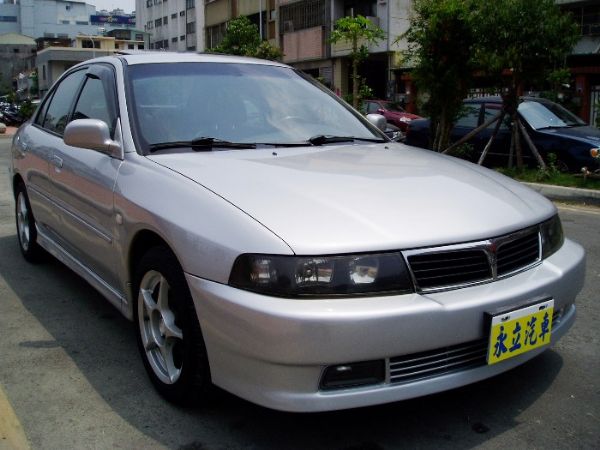 ★永立優質汽車★00 Virage io 照片2