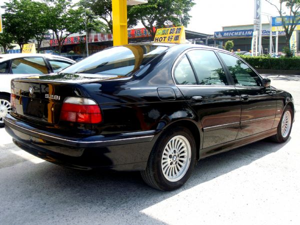 528i BMW 01年 2.8 尊爵黑 照片10