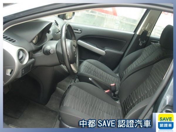 10 MAZDA 2 照片3