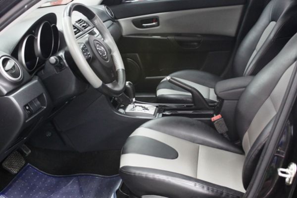 2006 馬自達  3S 2.0 黑 照片2