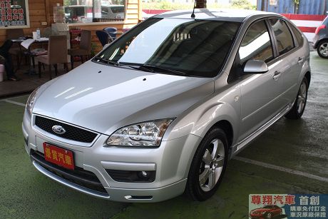 Ford 福特 Focus 1.8 照片2