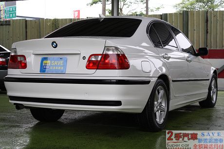 BMW 寶馬 3系列 318  照片6