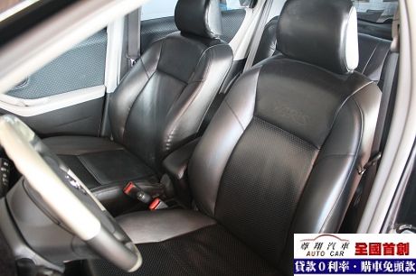 Toyota豐田 Yaris  照片7