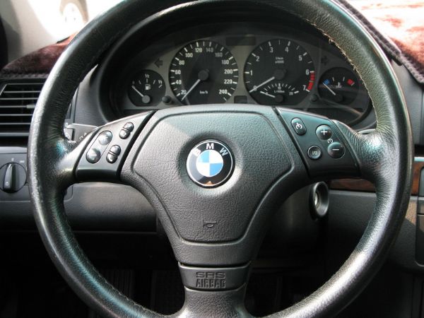 運通汽車-2000年-BMW-320 照片6