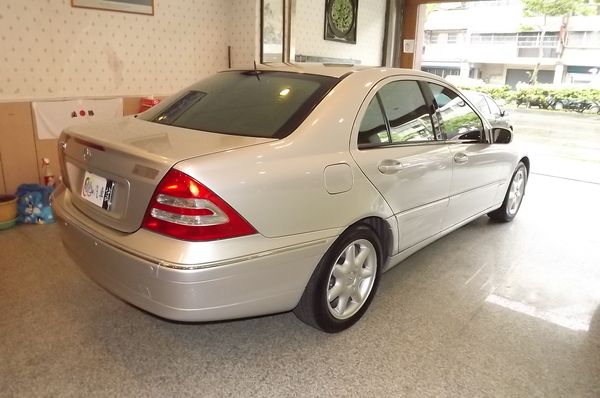 01年Benz/朋馳 C240  照片3