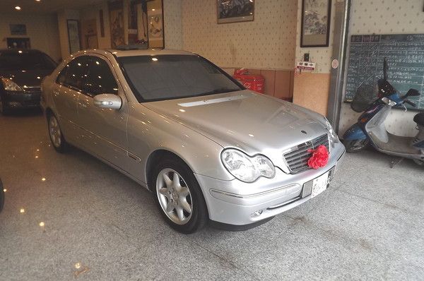 01年Benz/朋馳 C240  照片7