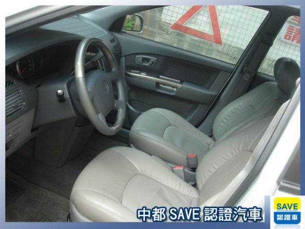 04 KIA CARENS 1.8 照片3