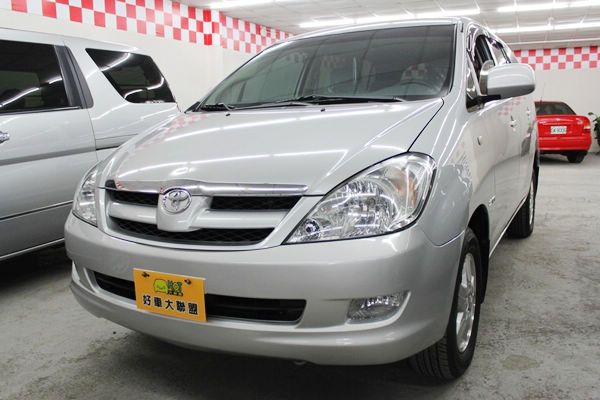 08Toyota豐田  Innova 照片1