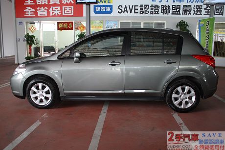 Nissan 日產 Tiida  照片8