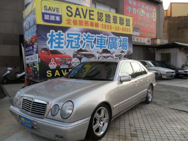 BENZ E240 照片2