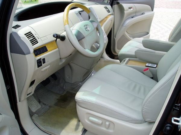 07 Previa 2.4L全景式天窗. 照片4