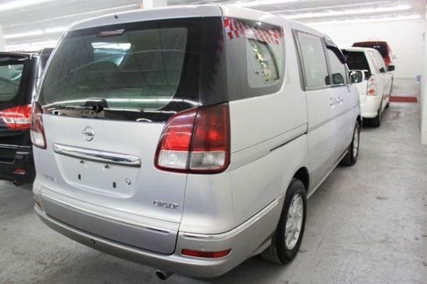 04 Nissan 日產  Serena 照片6