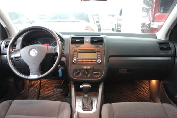 06 VW 福斯  Golf TDI  照片3