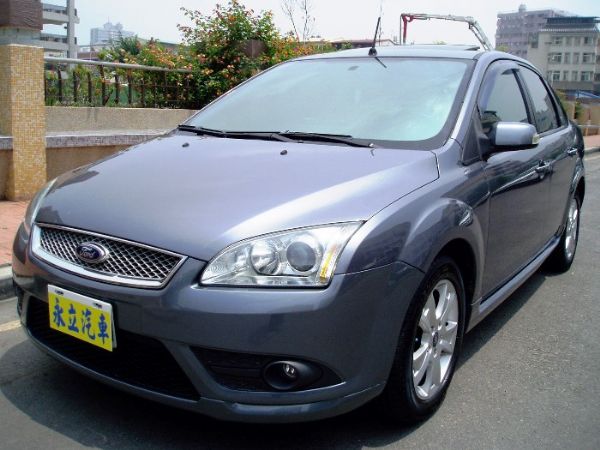 08 Focus 天窗.電動椅.恆溫 照片1