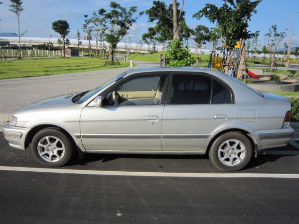 TOYOTA TERCEL 銀色 小改款 照片3