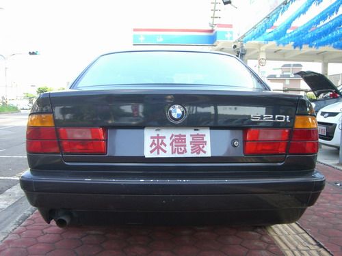  BMW 520i 照片4