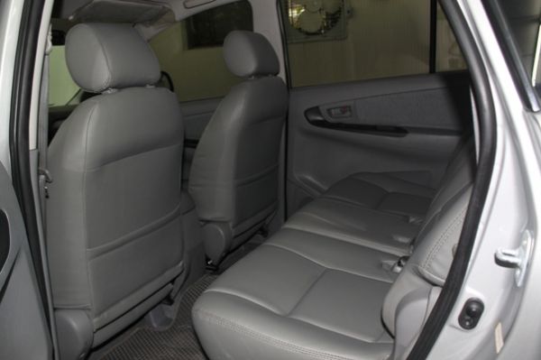 09Toyota豐田  Innova  照片4