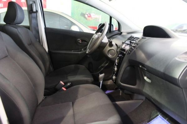 08豐田 Yaris 1.5 灰  恆溫 照片4