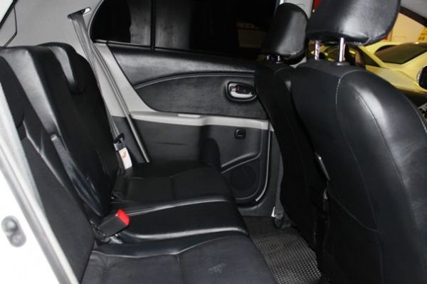10年Toyota 豐田 Yaris 1 照片5
