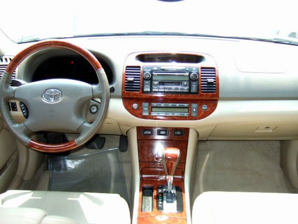 嚴選~Toyota Camry2.0G 照片8