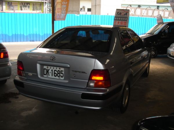 TOYOTA TERCEL 照片2