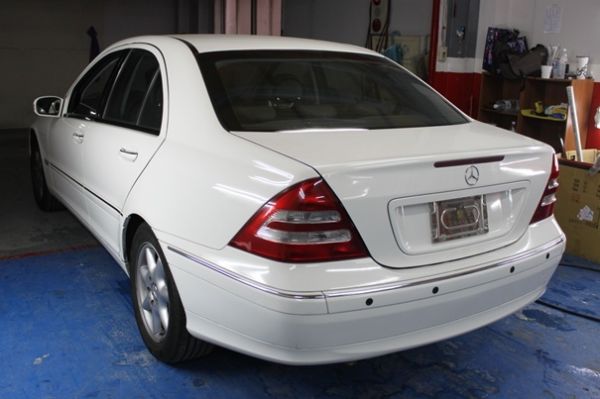 01賓士  C-Class C240  照片5