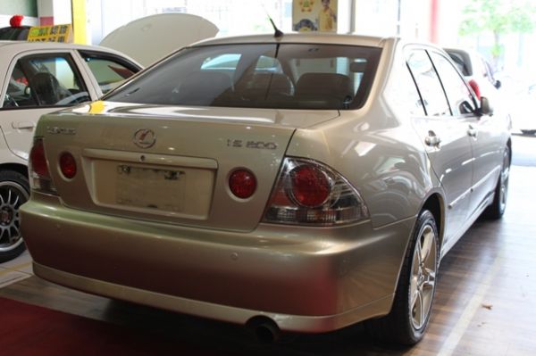 Lexus 凌志 IS 200 照片7