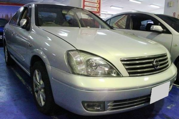 04 Nissan 日產  Sentra 照片1