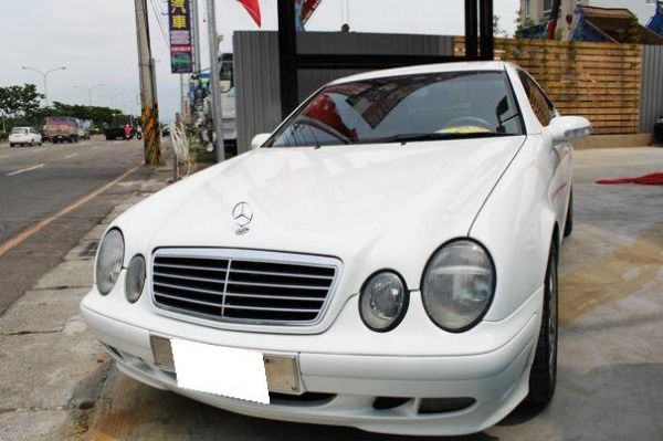 01年賓士 CLK200 2.0白  照片1