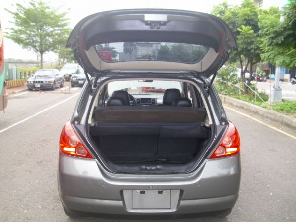 07年日產Tiida 1.8灰 照片10