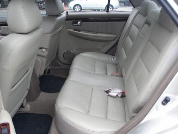 04年現代Elantra 1.6銀 照片3