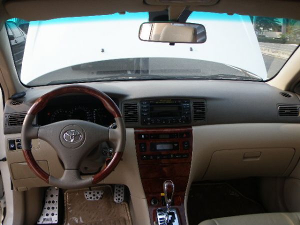 06豐田Altis 1.8白 照片6