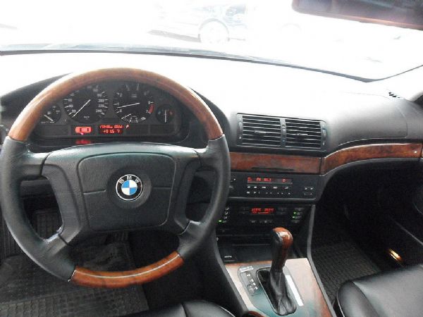 BMW(97.98)523I(2.5)白 照片5