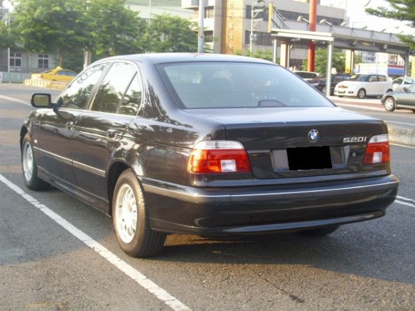 1999年 BMW 520i 2.0 黑 照片10