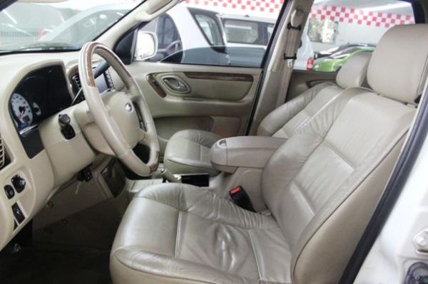 2006 福特 Escape 3.0 白 照片2