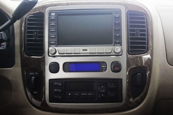 2006 福特 Escape 3.0 白 照片6