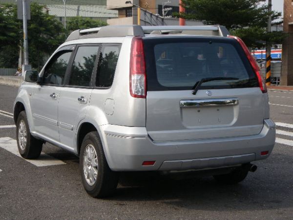 05年 日產 X-Trail 2.0 銀 照片2